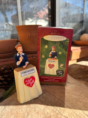 Hallmark Keepsake 2001 ‘I Love Lucy’ Commercial Ornament New in Box